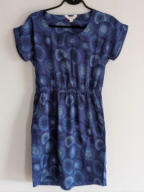 Mountain Warehouse Country to Coast dress Size 4